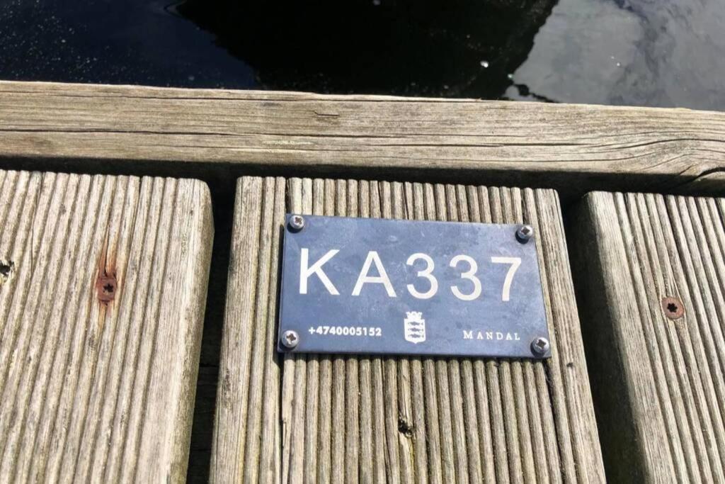 Mandal Apartment Mit Moeglichkeit Ein Boot Zu Benutzen Und Angeln エクステリア 写真