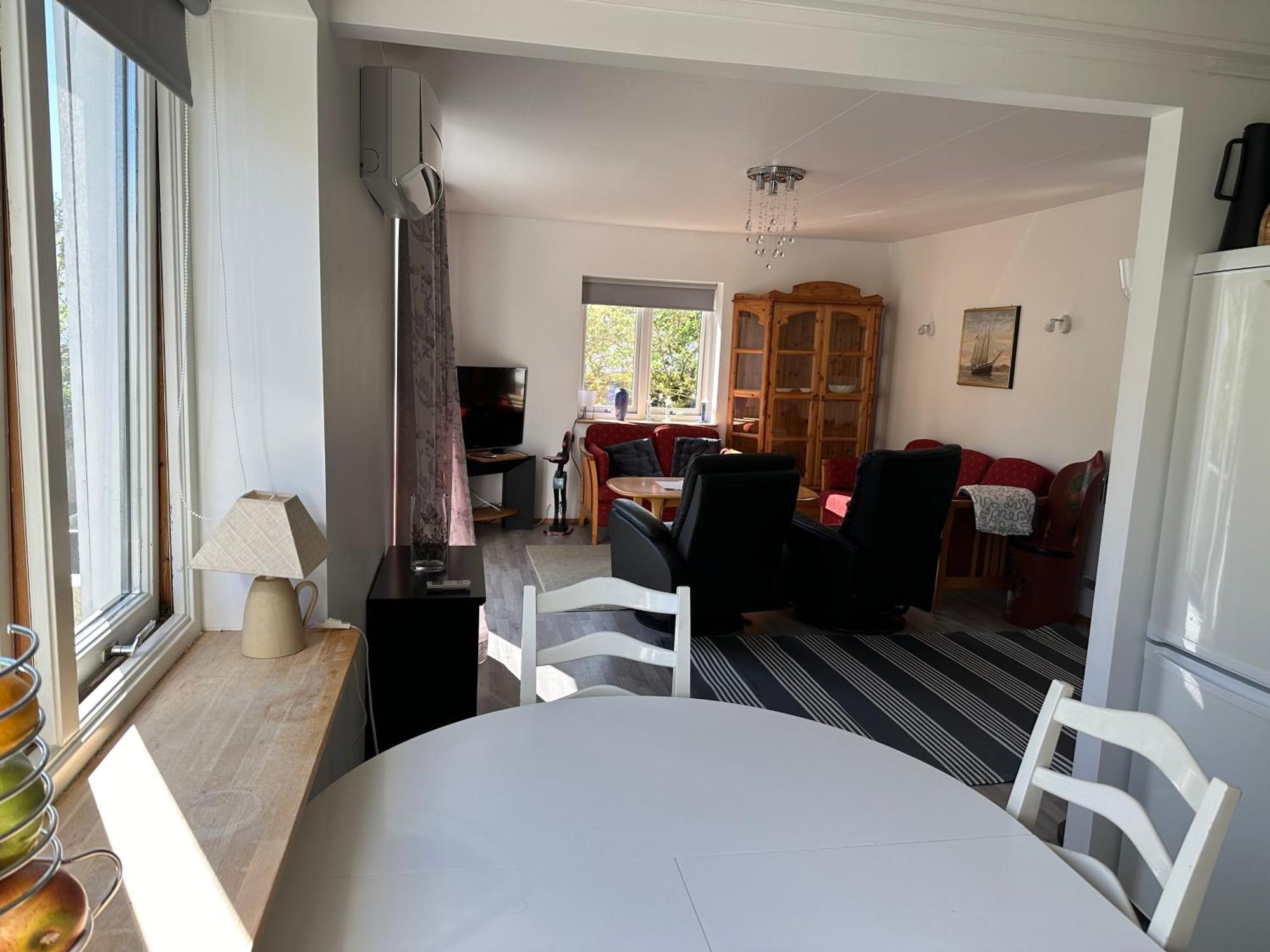 Mandal Apartment Mit Moeglichkeit Ein Boot Zu Benutzen Und Angeln エクステリア 写真